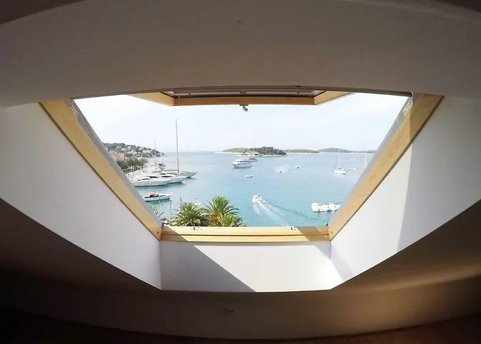 Hvar Attic Modern Design - Town Center With A Great View *