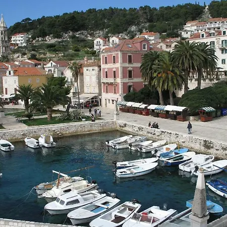 Hvar Attic Modern Design - Town Center With A Great View